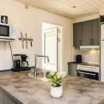 4 Star In Vaeggerlose Bøtø By