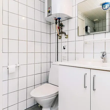 Prázdninový dům 4 Star In Vaeggerlose Bøtø By